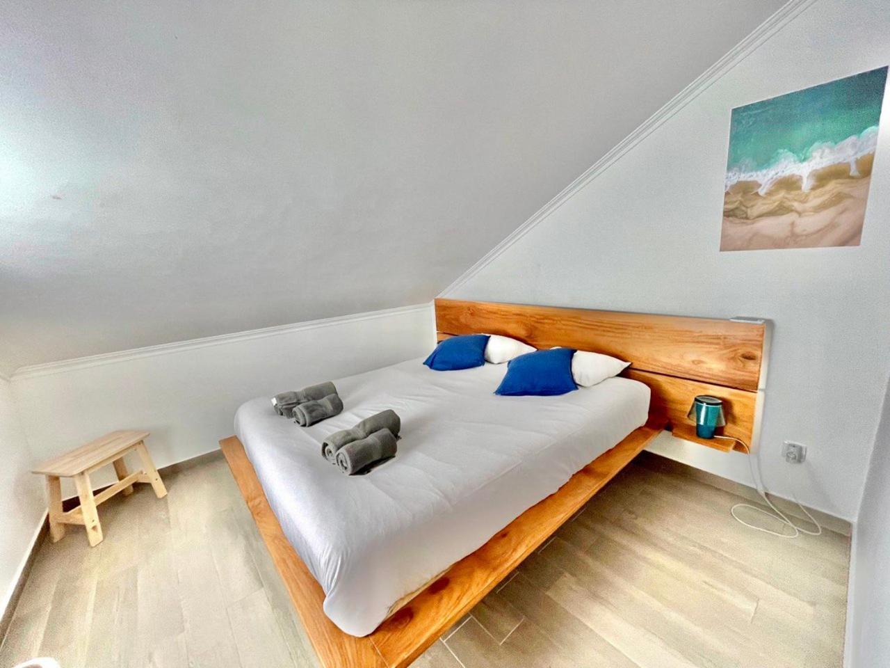 Surfness Lodge باليال الغرفة الصورة